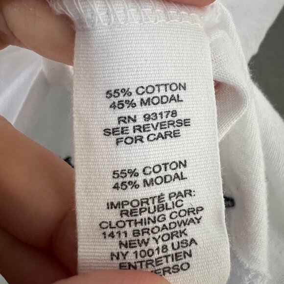 For The Republic V-Neck Star T-Shirt Size 1X Embroidered T-Shirt White Blue - Picture 3 of 5